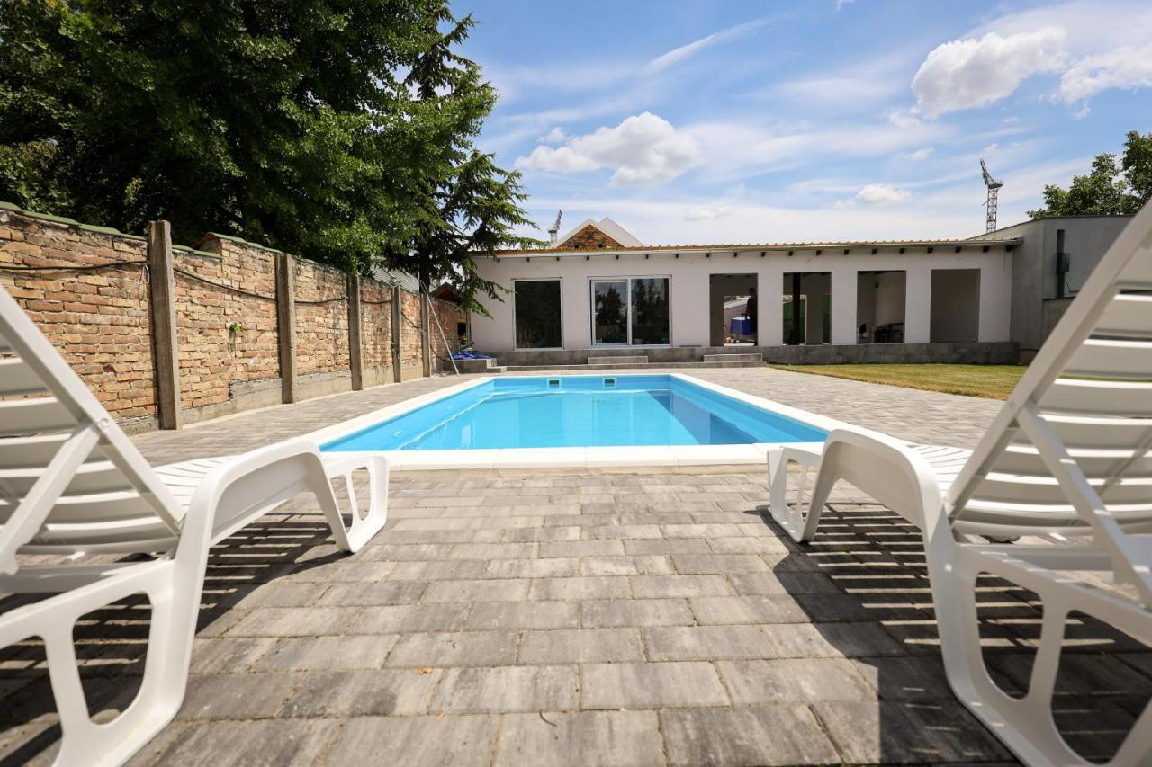 Domacin Komsijska Gostiona Becicherecul Mare Exterior foto